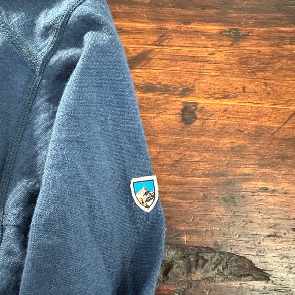 Men’s Kuhl long sleeve, small - Picture 4 of 4